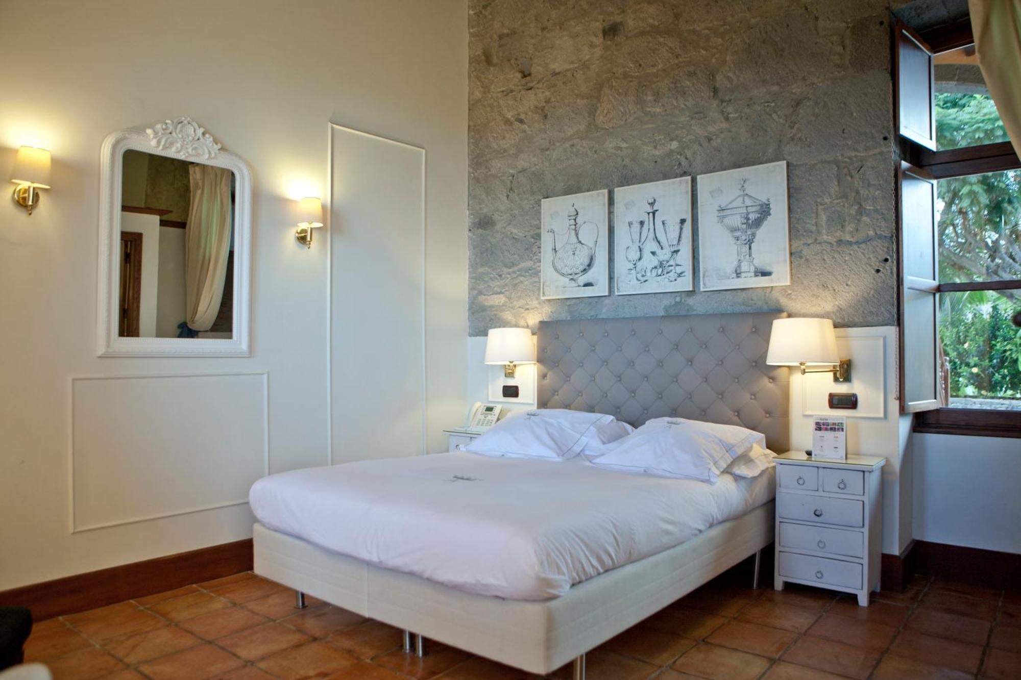 Double Room,615668720:JPEG